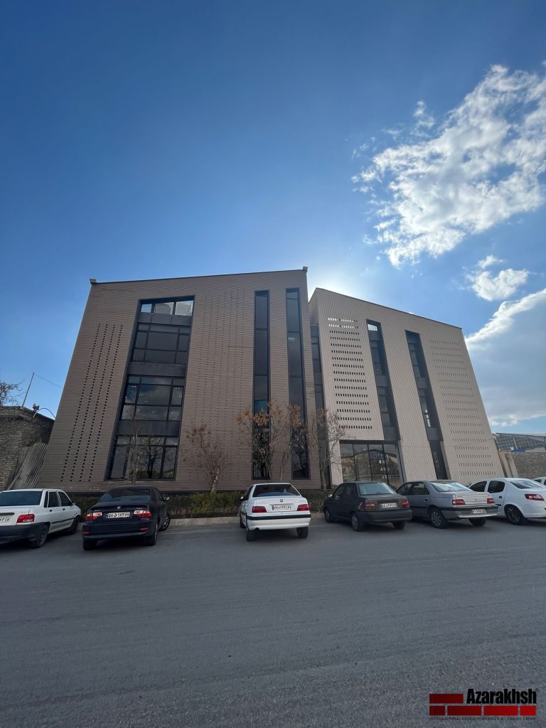 ساختمان اداری