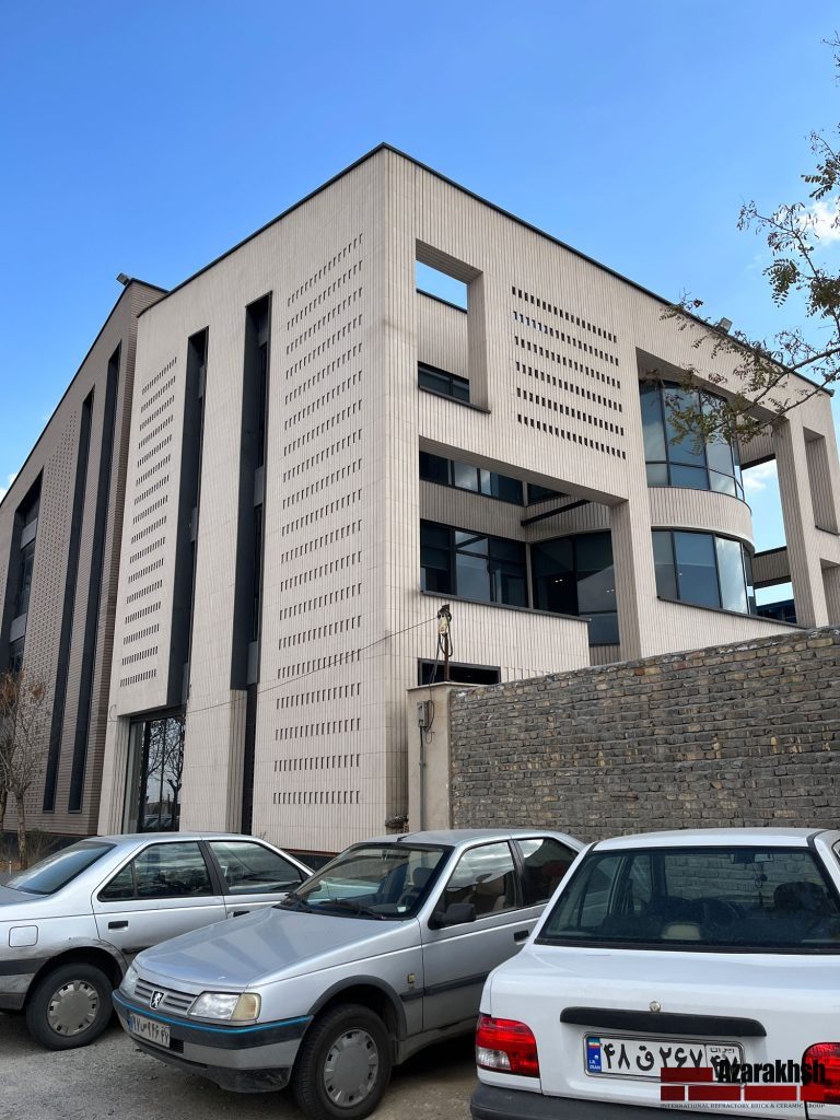 ساختمان اداری